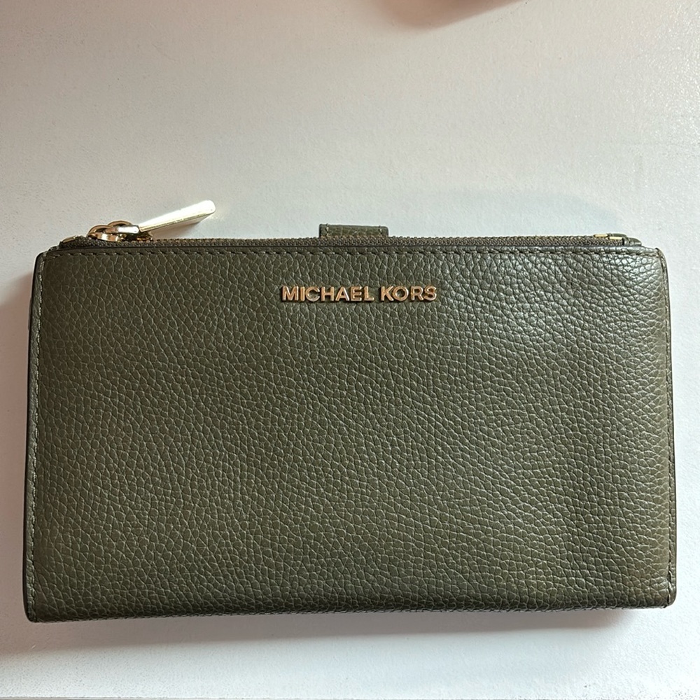 Michael Kors wallet